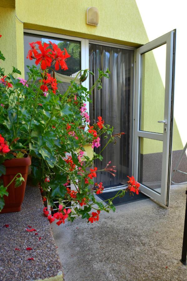 Къща Славяни Triavna Exterior foto